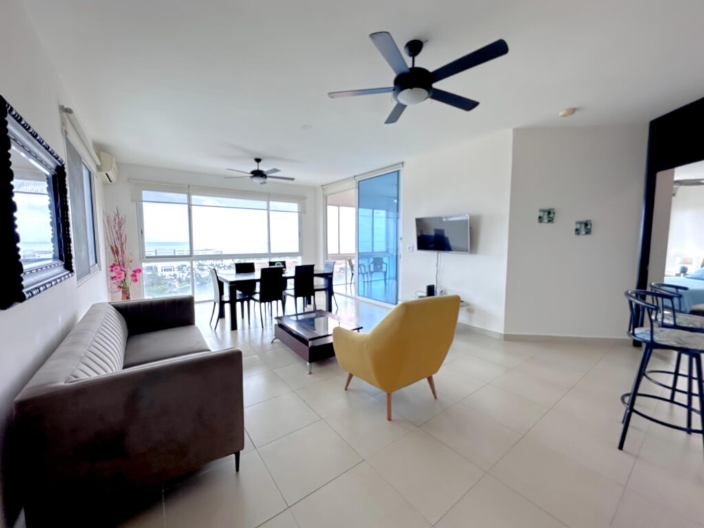 APARTAMENTO EN PLAYA BLANCA