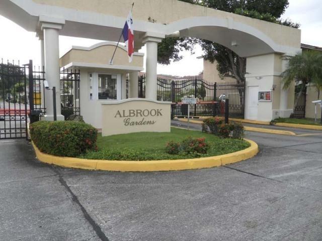 Albrook Gardens