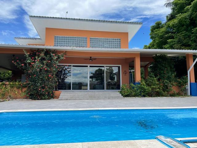 Se Vende Finca con Hermosa Casa en Boquete Panamá