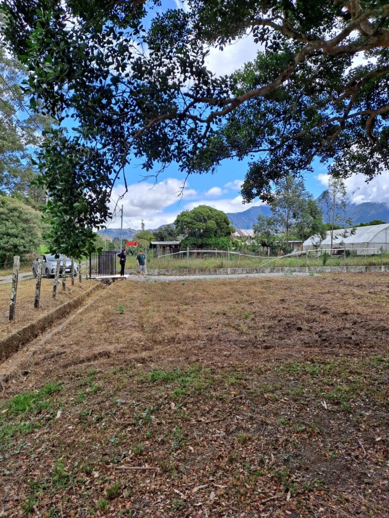 000 m² lot in Volcán