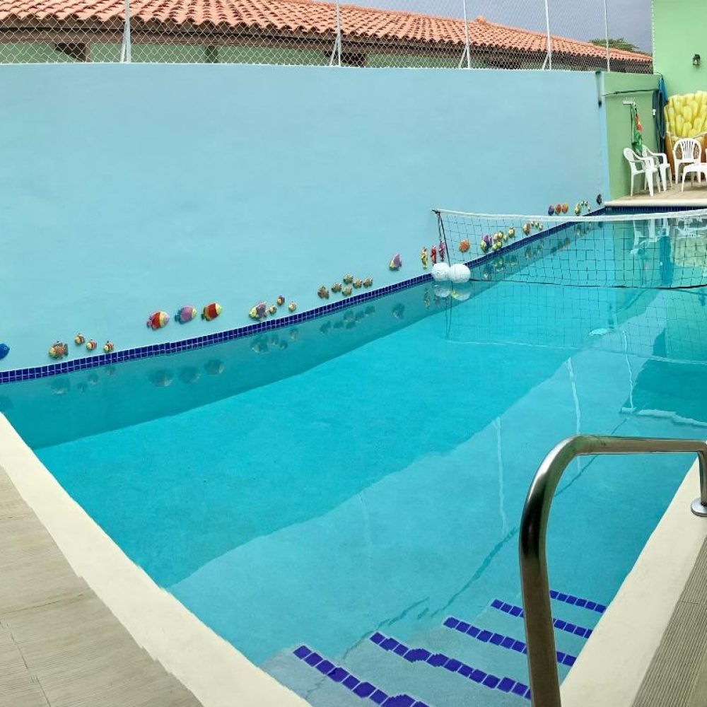 Amplia-casa-de-4-dormitorios-con-piscina-Club-Ecuestre-de-Coronado-5