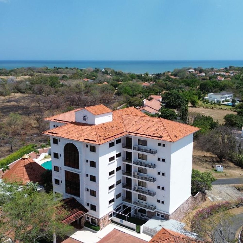 Apartamento-de-3-habitaciones-en-Punta-Barco-Resort-El-Quetzal-2