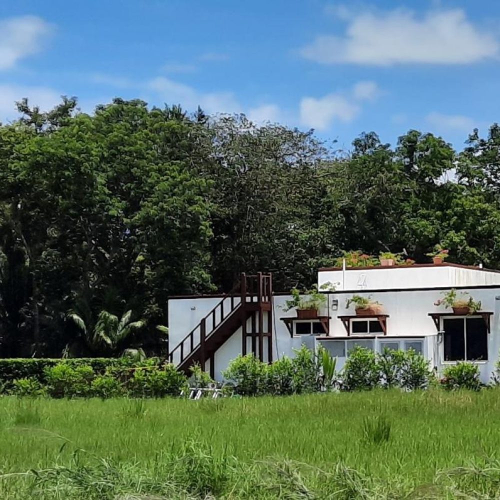 Casa con Piscina Lista para Mudarse en Coco Beach Puerto Armuelles