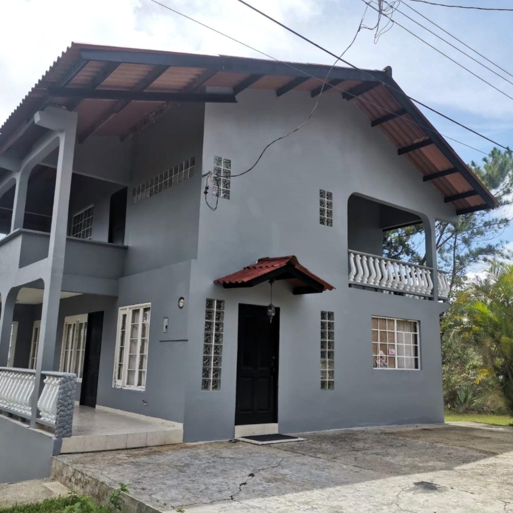 Casa en Venta en Altos de Cerro Azul Panamá