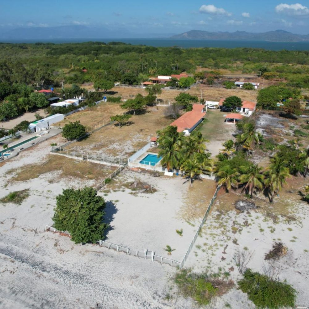 Se vende casa frente al mar en Punta Chame
