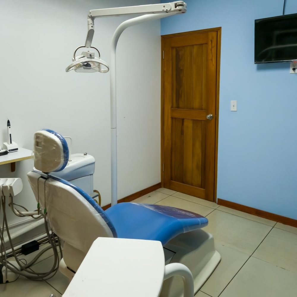 Se-vende-consultorio-dental-Negocio-en-funcionamiento-5