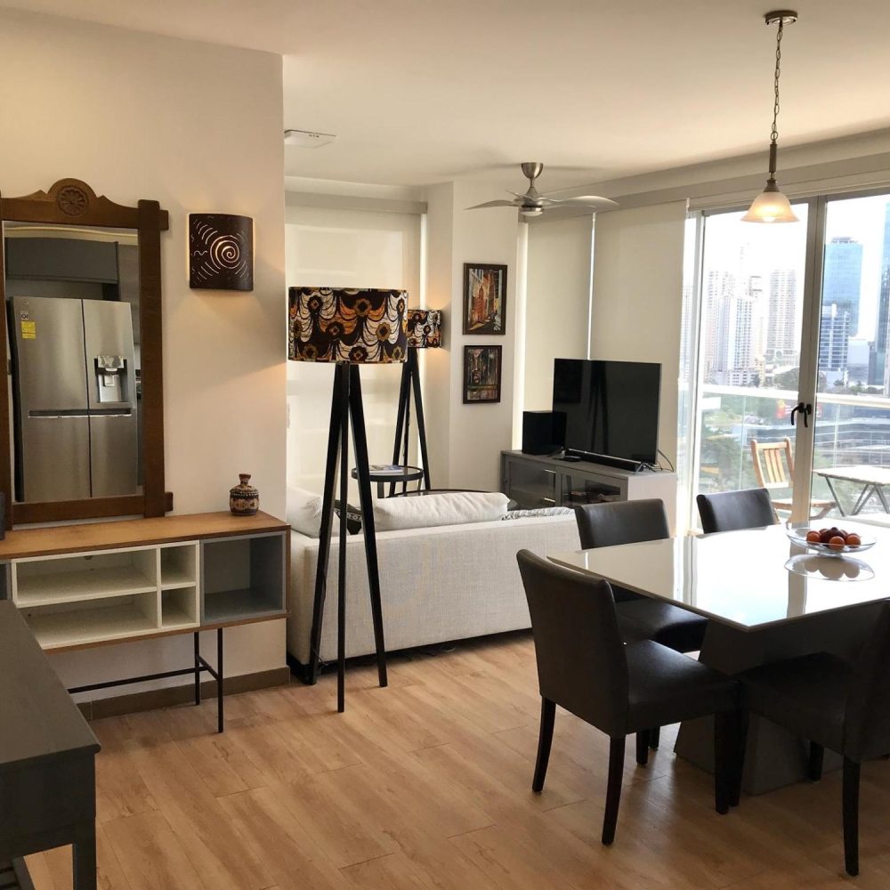 Vendo lindo apartamento con licencia para alquileres a corto plazo (Airbnb)