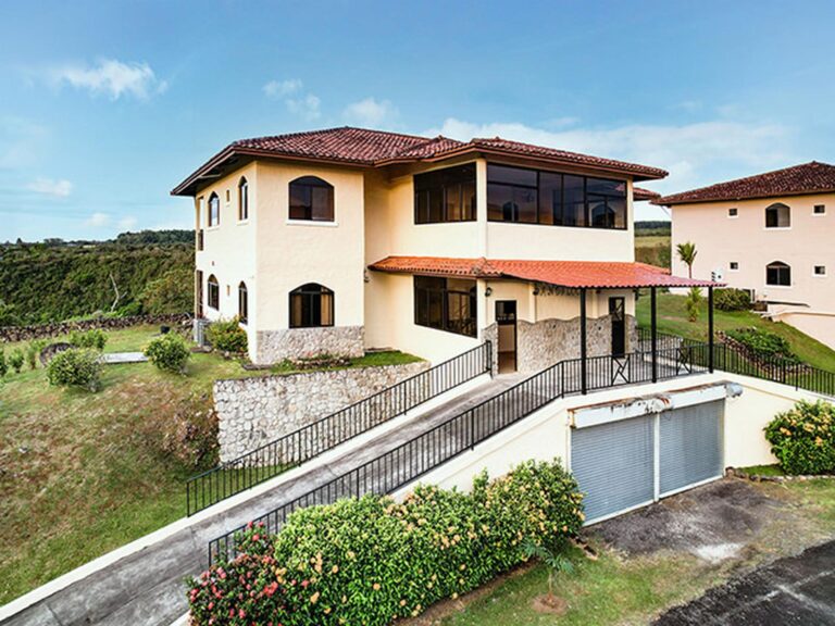 Condominio en Los Molinos