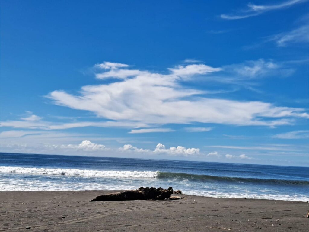 Exclusivo Condo en Playa La Barqueta