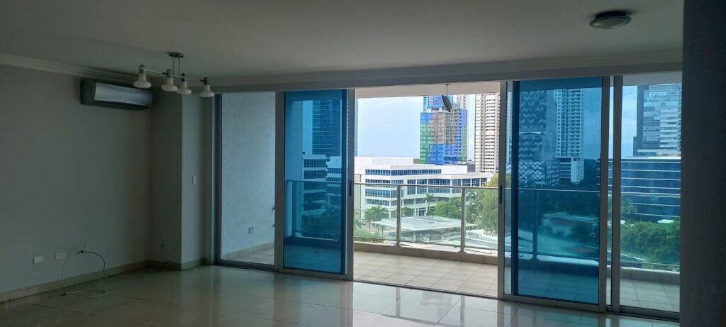 PH TOP TOWER