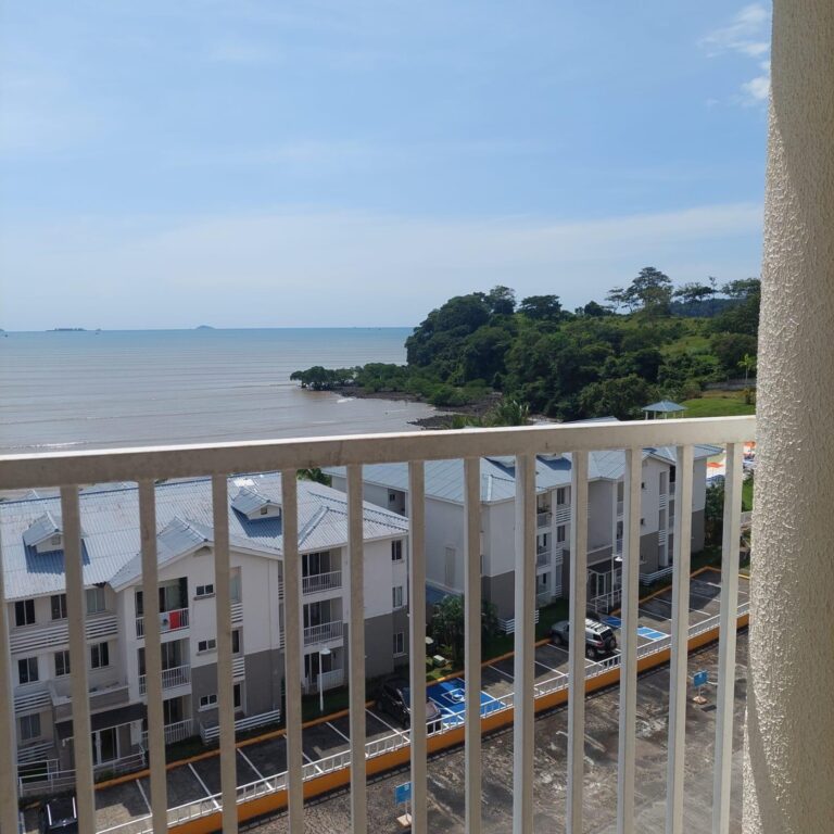 PLAYA DORADA