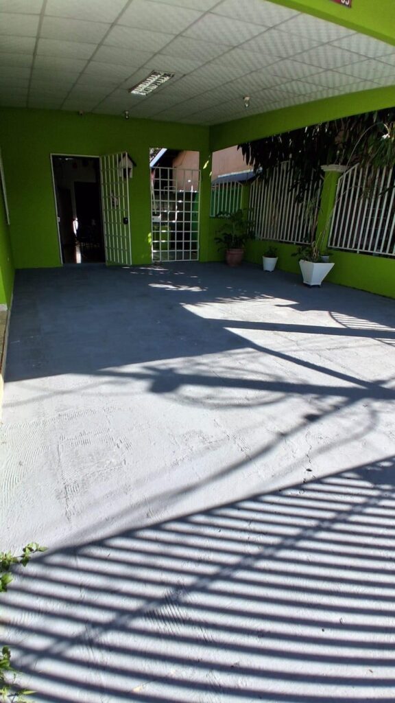 CASA EN ALQUILER EN URB. LA ALAMEDA