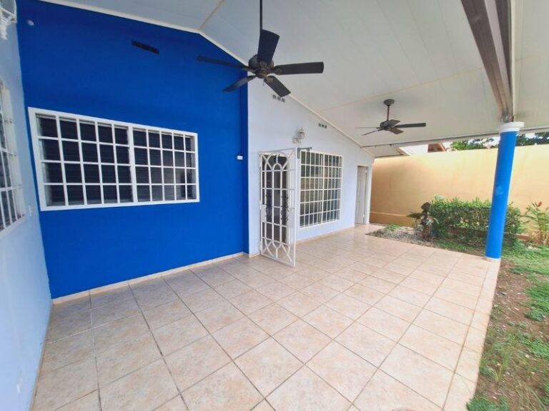 Casa Unifamiliar Brisas Del Golf