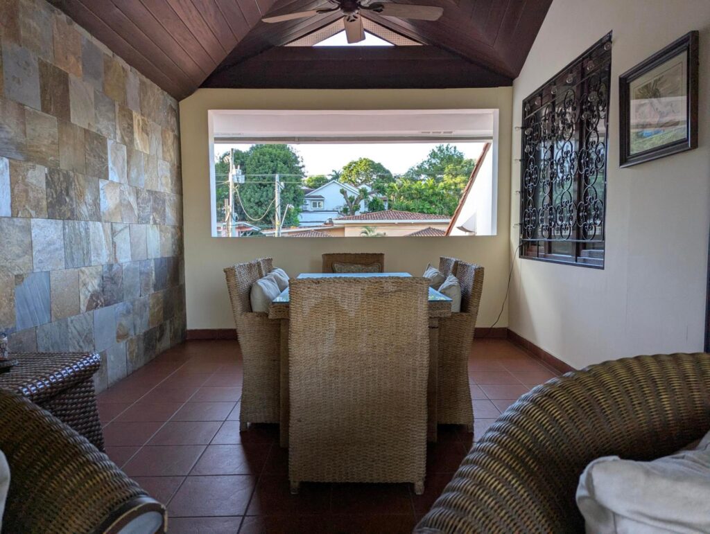 Casa-En-Venta-Casa-37-Altos-del-Golf-Panama-15