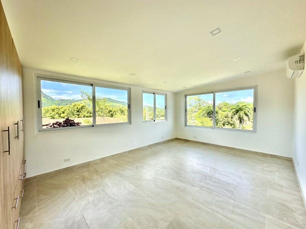 Casa-En-Venta-Casa-En-Las-Cumbres-Calle-Del-Lago-Las-Cumbres-Panama-11