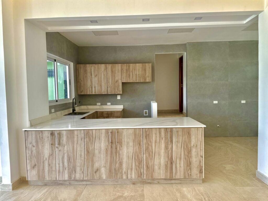 Casa-En-Venta-Casa-En-Las-Cumbres-Calle-Del-Lago-Las-Cumbres-Panama-6