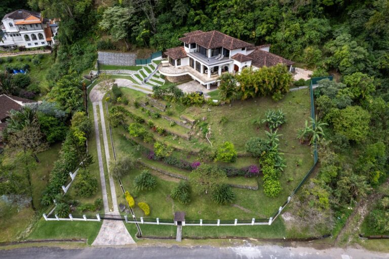 Casa Valle Escondido