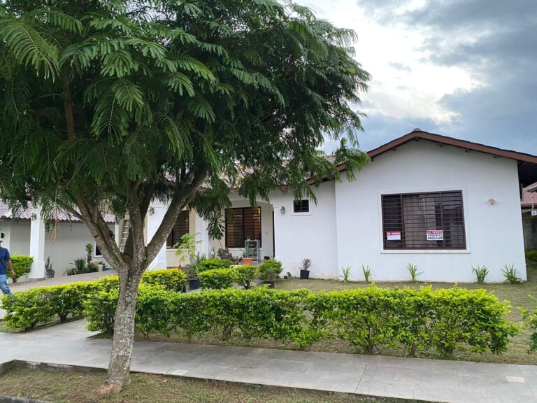 Fully furnished 4-bedroom home for sale