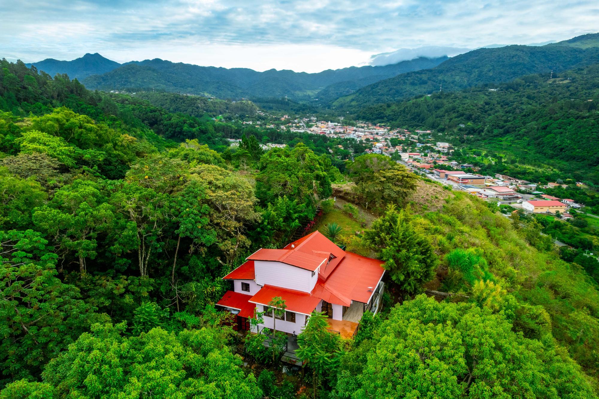 Impresionante Casa en Volcancito Boquete