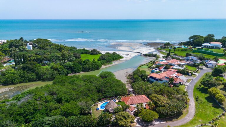 Punta Barco Residence