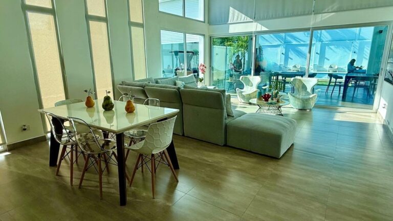 VILLA 31