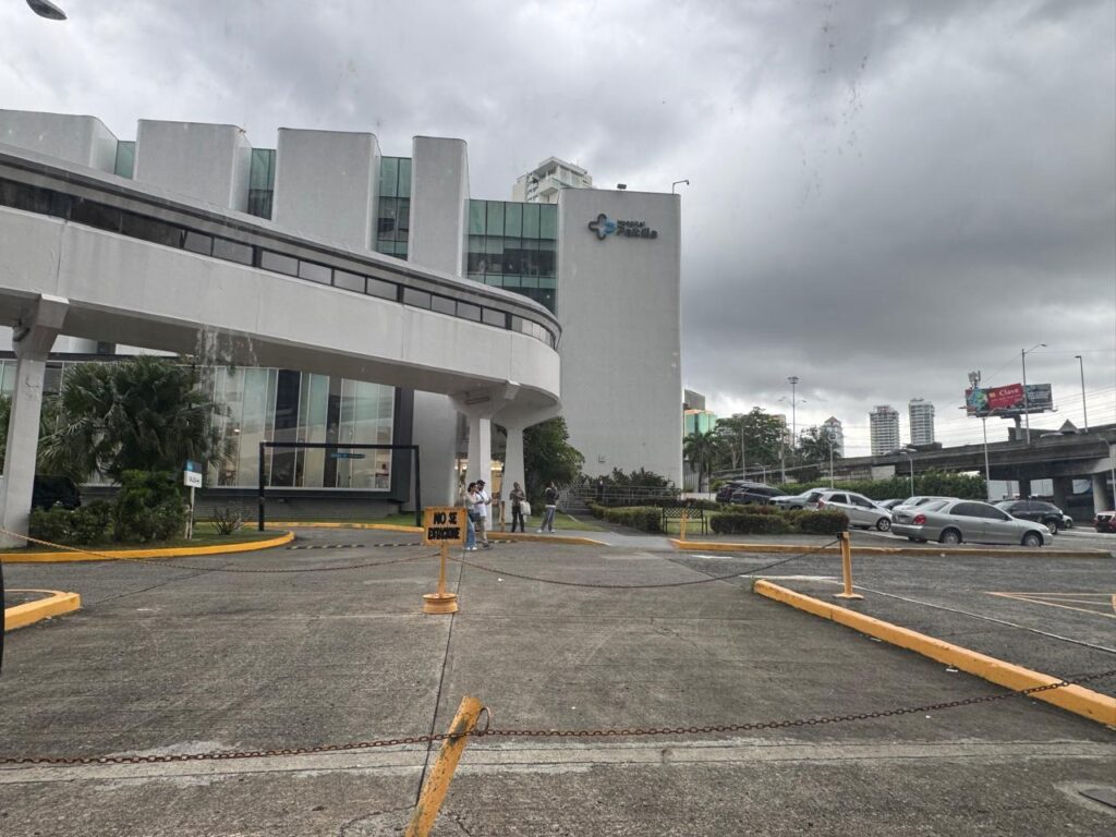 Consultorio Medico Hospital Paitilla#325
