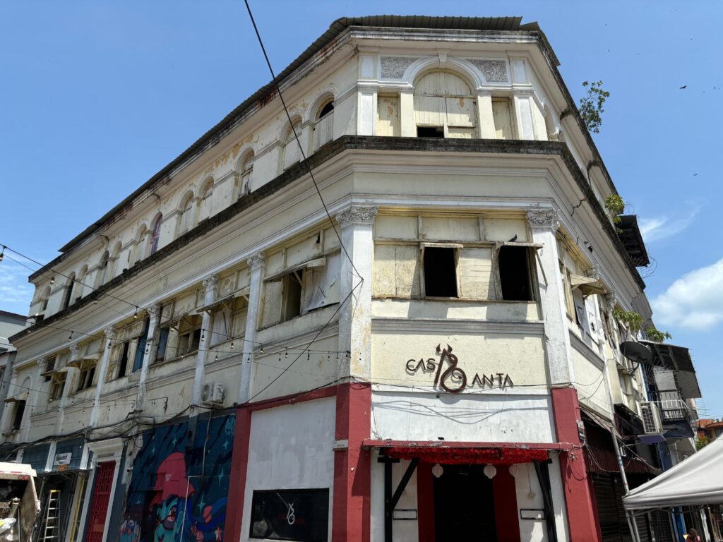 Edificio-En-Venta-Casa-Ardila-–-Plaza-Santa-Ana-San-Felipe-Panama-5