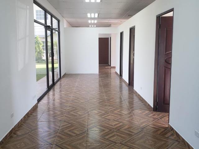 Alquiler Local cercade Comercio Coronado