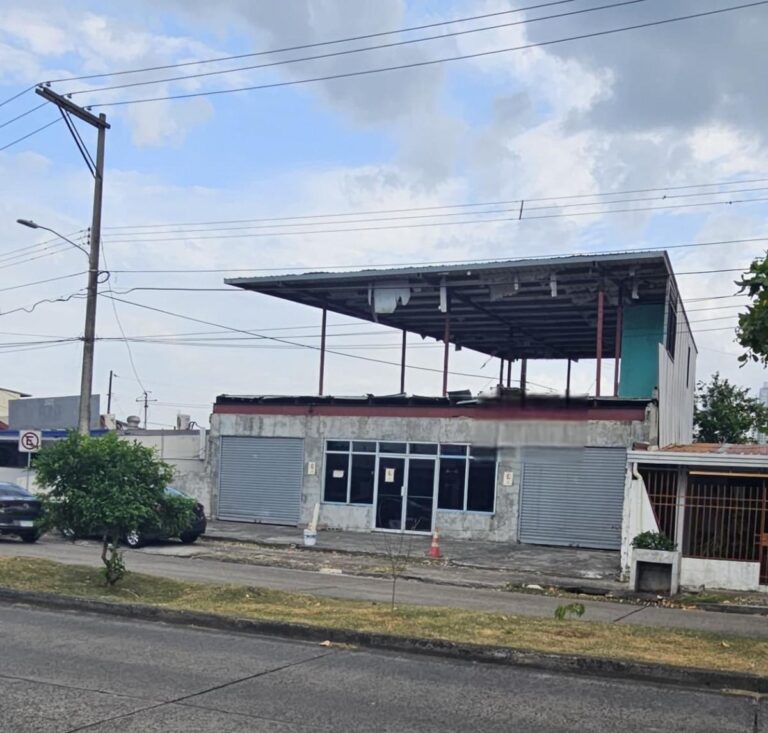 Local Comercial En Venta