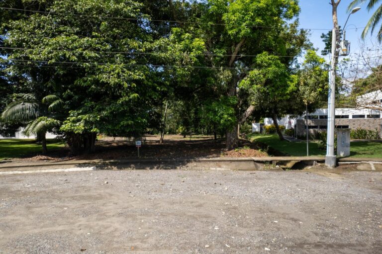 Lot #21 Coco Beach